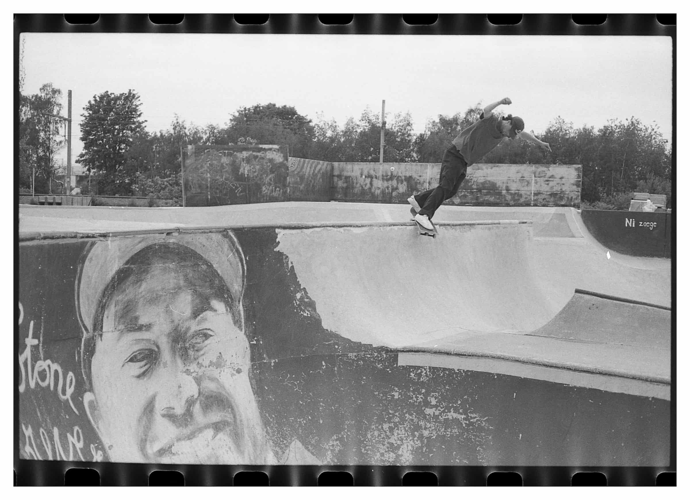 Source Skateshop - Pieter - BS Smith